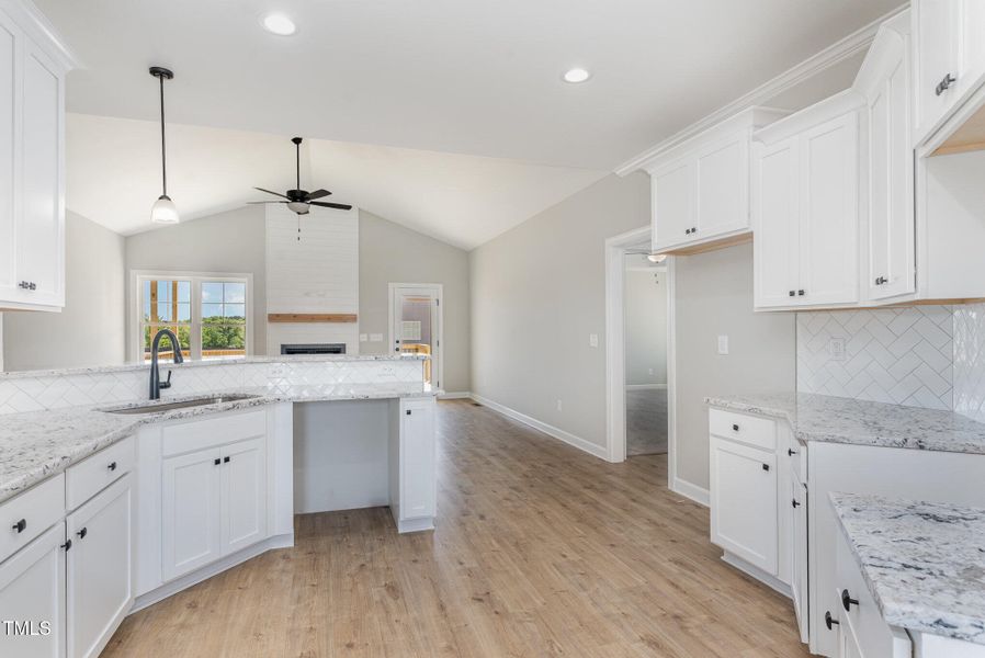 012_dsc00127-edit_801 012_dsc00127-edit_801