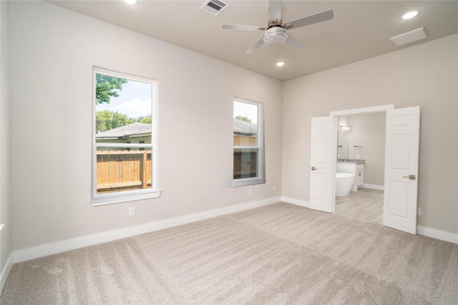 Image 15 of a home in . Image 15 of a home in .