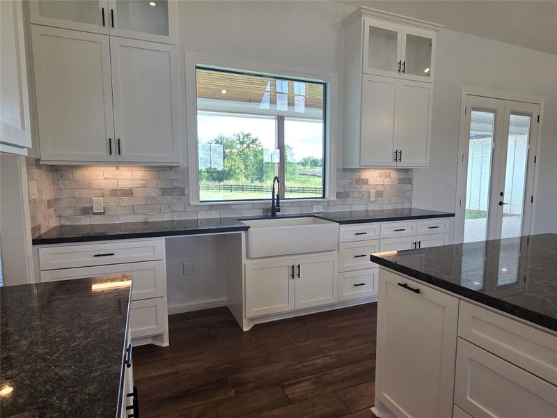 Furnished interior view inside a new home in , Brenham (Image 6).