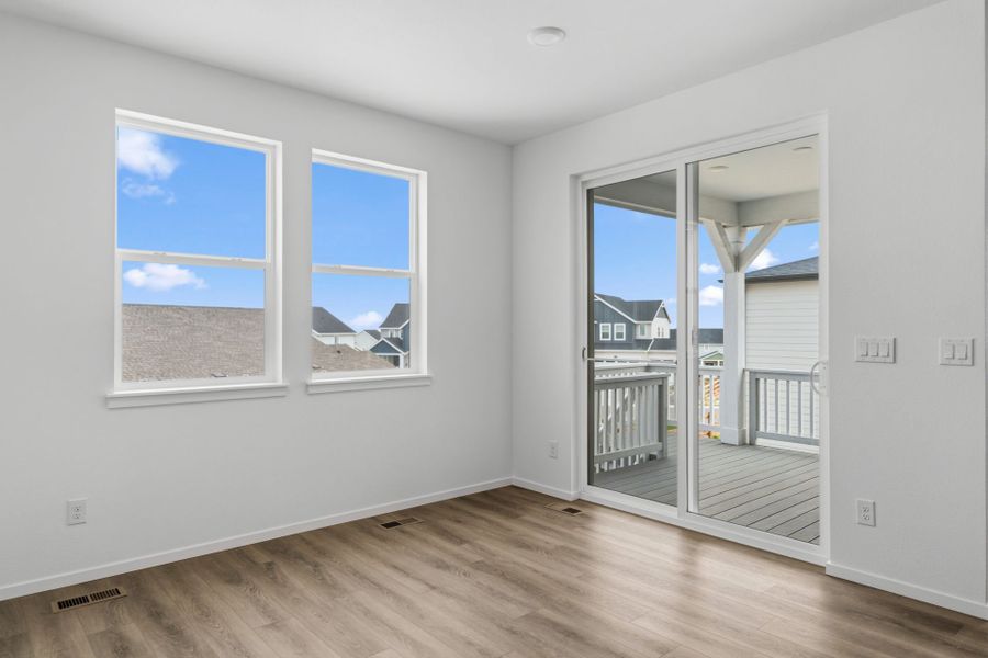 Spacious, unfurnished interior of a new home in Independence, Elizabeth (Image 14).