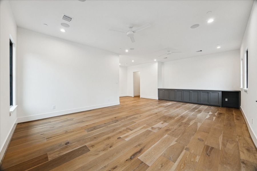 Spacious, unfurnished interior of a new home in , Spring Valley Village (Image 22). Spacious, unfurnished interior of a new home in , Spring Valley Village (Image 22).