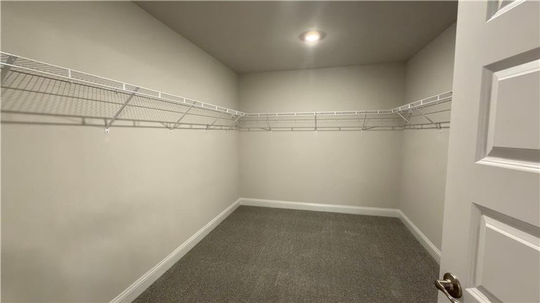 Spacious, unfurnished interior of a new home in Habersham Meadows, Demorest (Image 14).