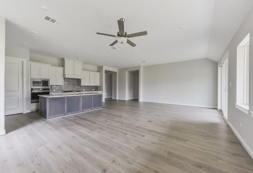 Plan 4509 great room - 4 of 15 Plan 4509 great room - 4 of 15