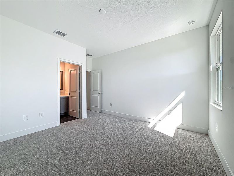Spacious, unfurnished interior of a new home in , Tampa (Image 63). Spacious, unfurnished interior of a new home in , Tampa (Image 63).