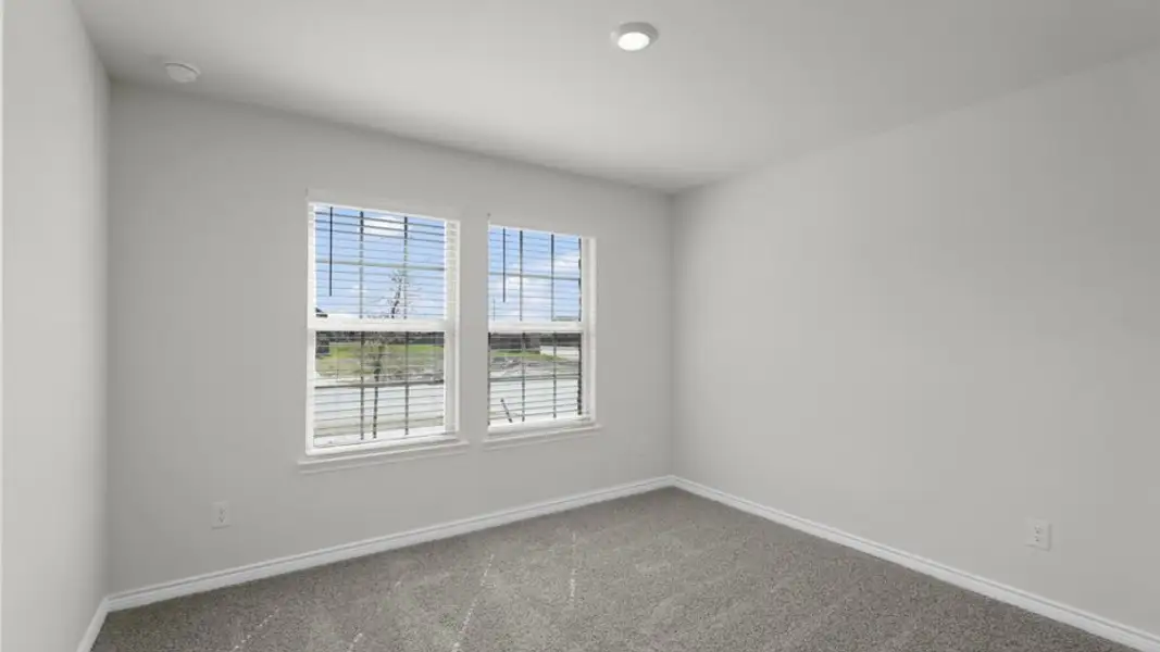 Spacious, unfurnished interior of a new home in Elevon, Lavon (Image 26).