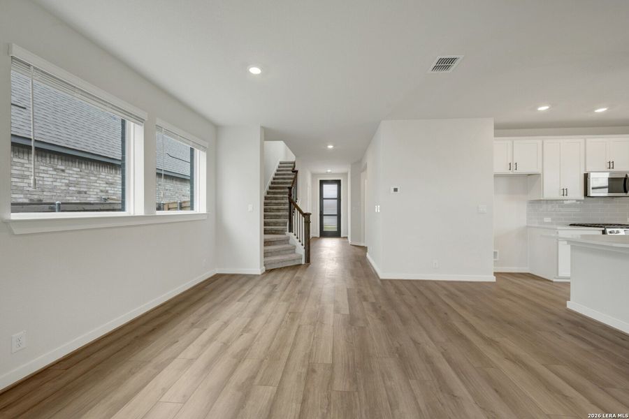 Spacious, unfurnished interior of a new home in Mayfair - Select Garden Series, New Braunfels (Image 17). Spacious, unfurnished interior of a new home in Mayfair - Select Garden Series, New Braunfels (Image 17).
