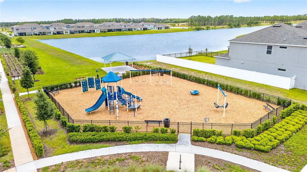 Community amenities in , Winter Garden (Image 56).