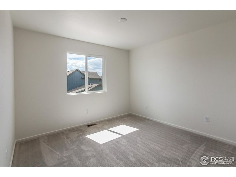 Spacious, unfurnished interior of a new home in , Timnath (Image 29).