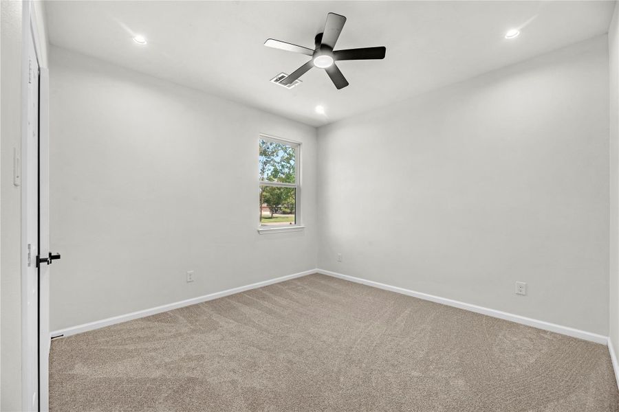 Spacious, unfurnished interior of a new home in , Alvin (Image 22). Spacious, unfurnished interior of a new home in , Alvin (Image 22).