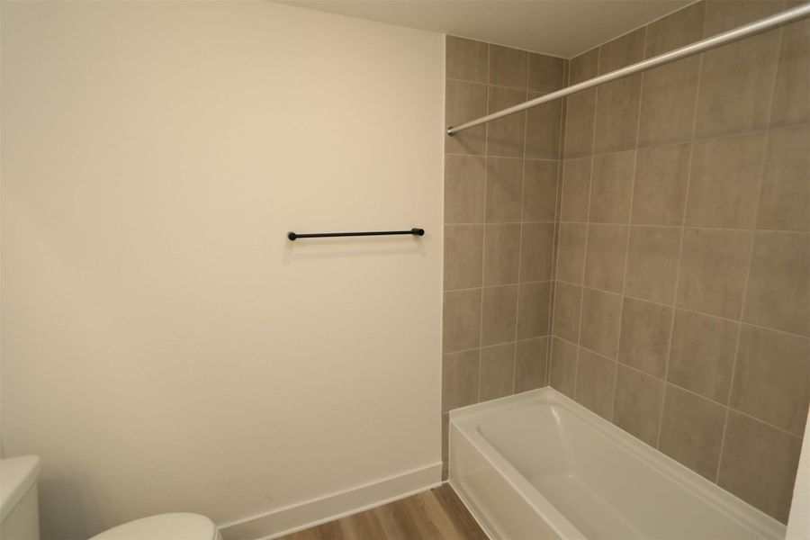 Furnished interior view inside a new home in Lago Mar, Santa Fe (Image 13).