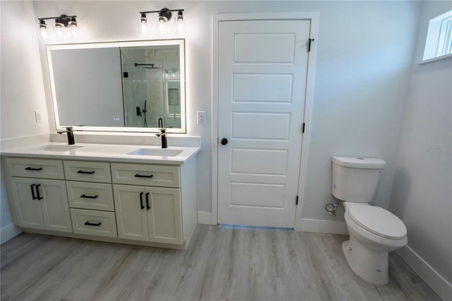 Furnished interior view inside a new home in , Dunnellon (Image 4).