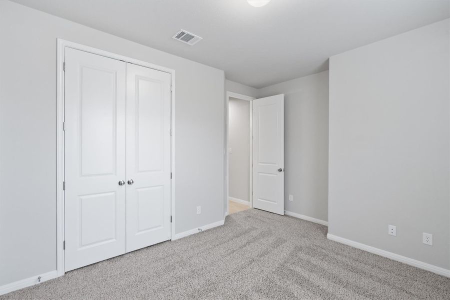 Spacious, unfurnished interior of a new home in Crescent Bluff, Georgetown (Image 32). Spacious, unfurnished interior of a new home in Crescent Bluff, Georgetown (Image 32).