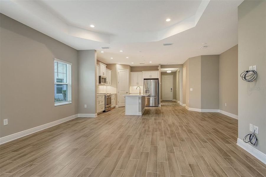 Spacious, unfurnished interior of a new home in , Venice (Image 12).