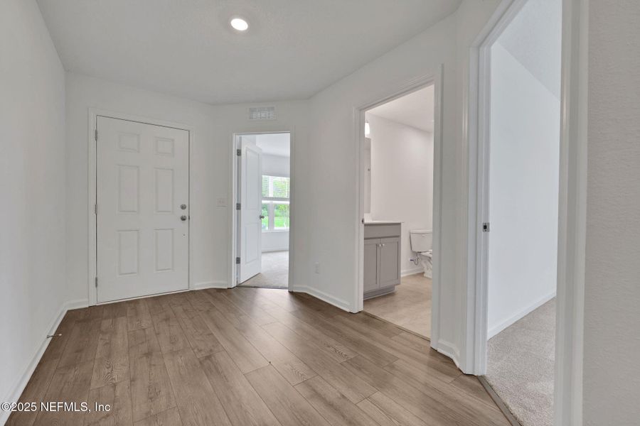 Spacious, unfurnished interior of a new home in Wilford Oaks, Orange Park (Image 11). Spacious, unfurnished interior of a new home in Wilford Oaks, Orange Park (Image 11).