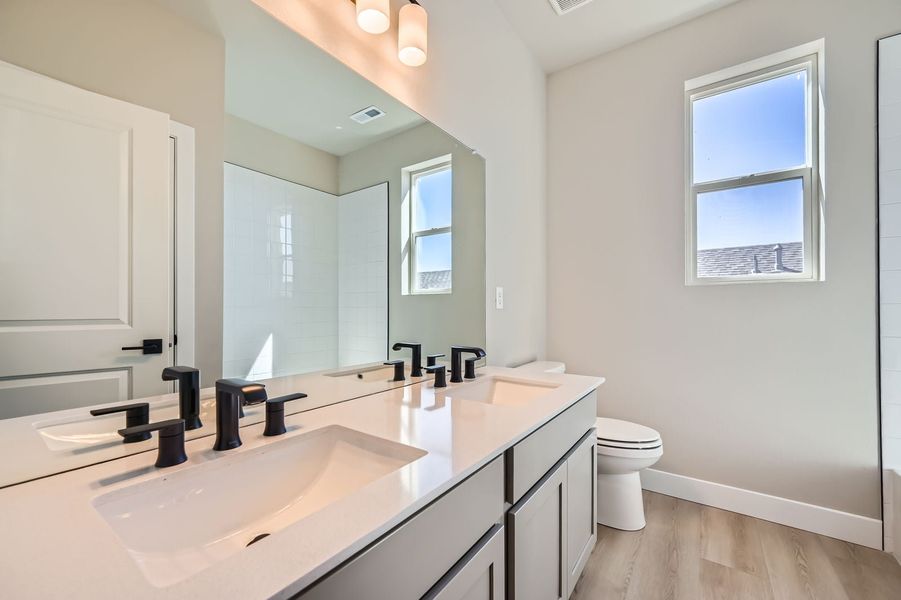 5br New Home in Elizabeth, CO.  - Slide 23