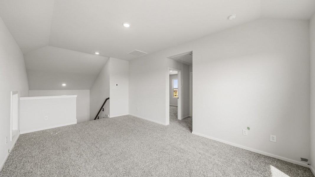 Spacious, unfurnished interior of a new home in Sunterra Lakes, Brookshire (Image 18). Spacious, unfurnished interior of a new home in Sunterra Lakes, Brookshire (Image 18).
