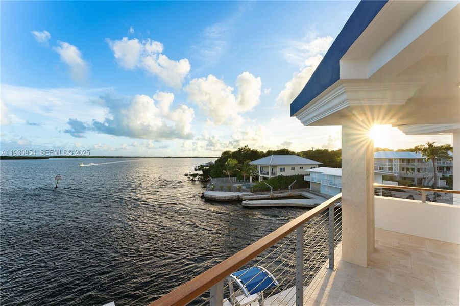 Condo located in Key Largo, FL showcasing its design and architecture (Image 3).