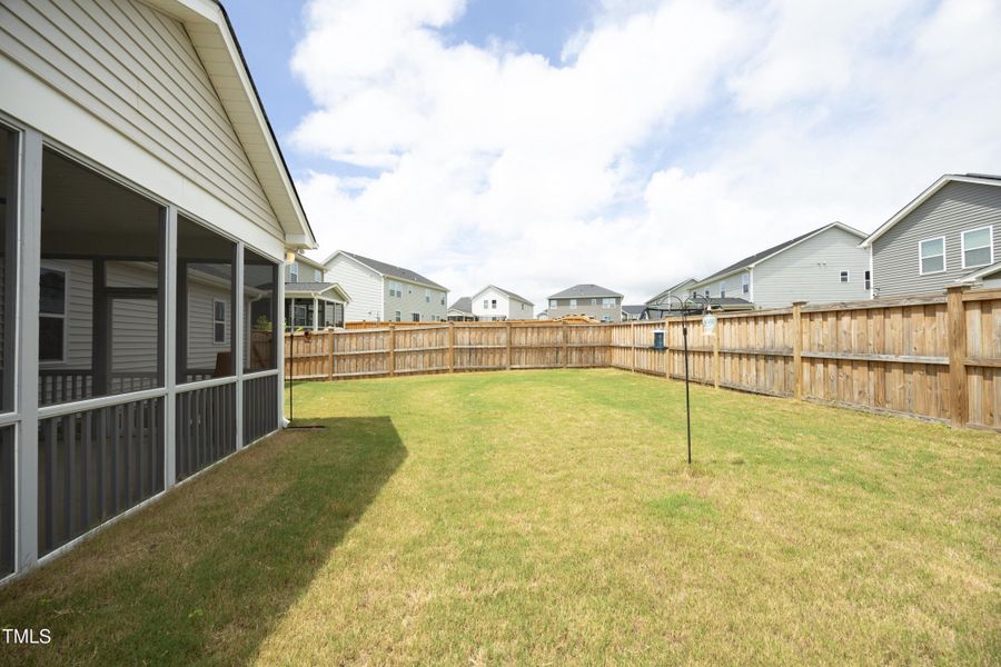 33BackYard 33BackYard