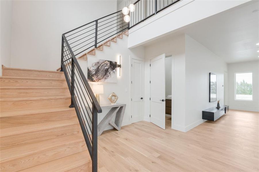 Spacious, unfurnished interior of a new home in , Red Oak (Image 30).