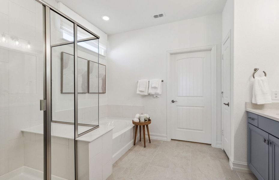 Representative furnished interior of a home built from the Prestige by Del Webb in Del Webb Sonoma Verde, Rockwall (Image 16).