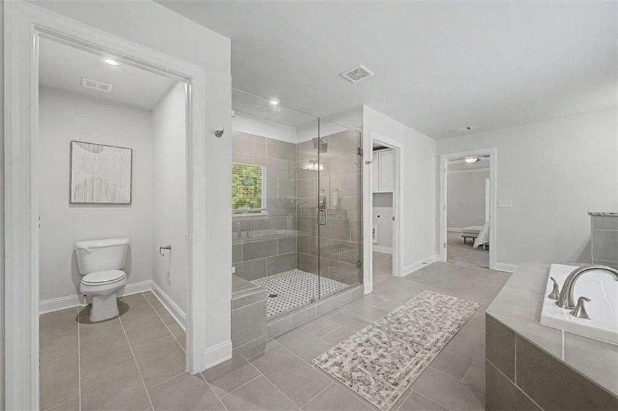 Furnished interior view inside a new home in The Estates at Hurricane Pointe, Douglasville (Image 32).