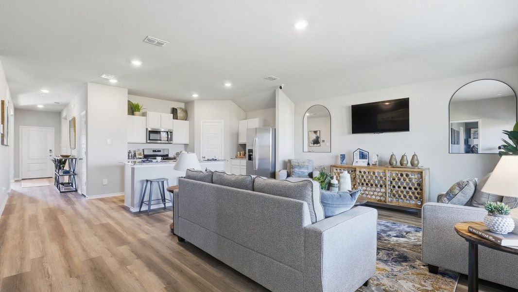 Representative furnished interior of a home built from the Plan by D.R. Horton in Bella Vista, Granbury (Image 14).