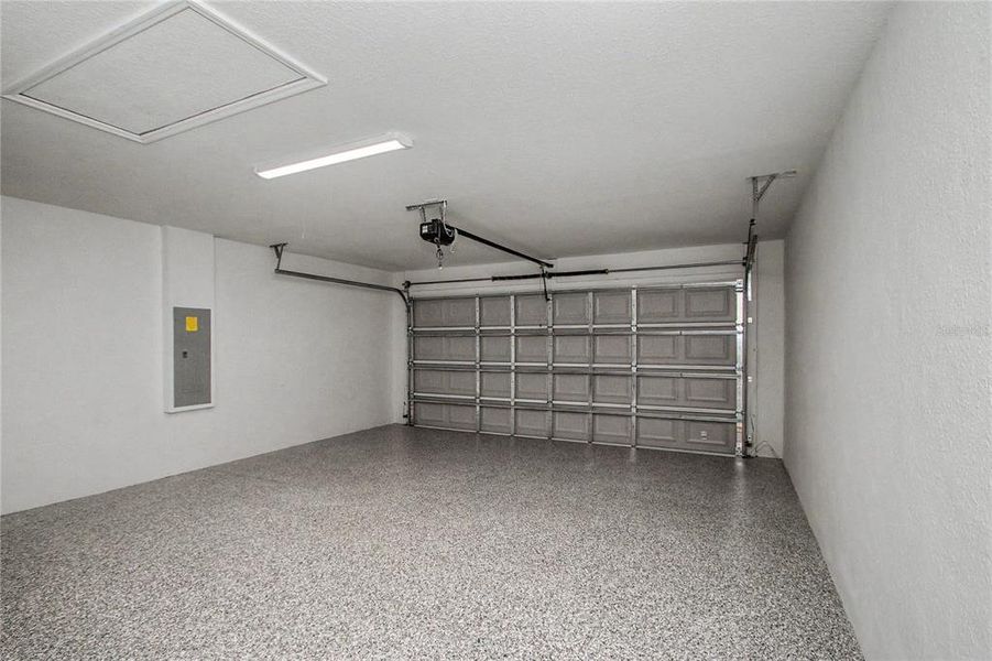 Spacious, unfurnished interior of a new home in , Summerfield (Image 23).