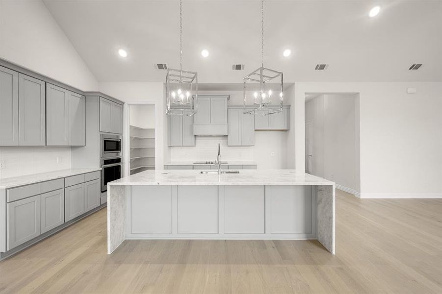 160 Marie- Kitchen 160 Marie- Kitchen