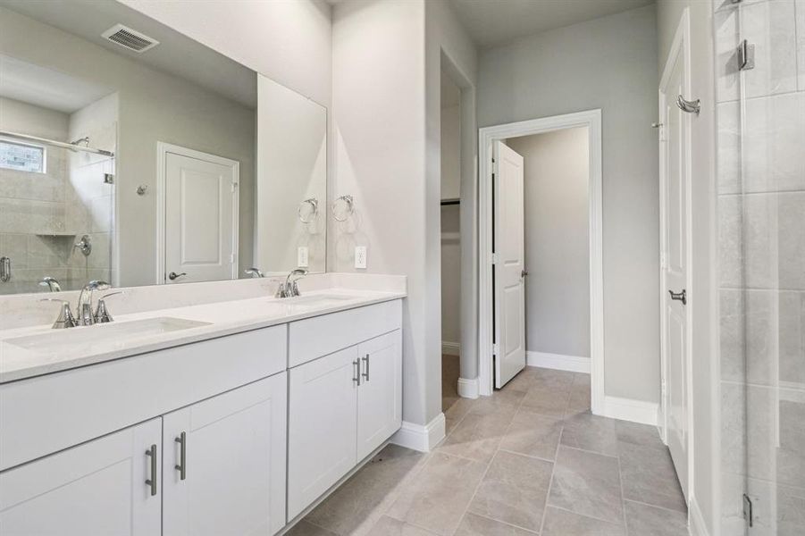 Photo is not of the actual home, but is an inspirational photo of builder’s model home and may depict options, furnishings, and/or decorator features that are not included. Photo is not of the actual home, but is an inspirational photo of builder’s model home and may depict options, furnishings, and/or decorator features that are not included.