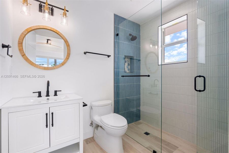 Furnished interior view inside a new home in , Tavernier (Image 10).