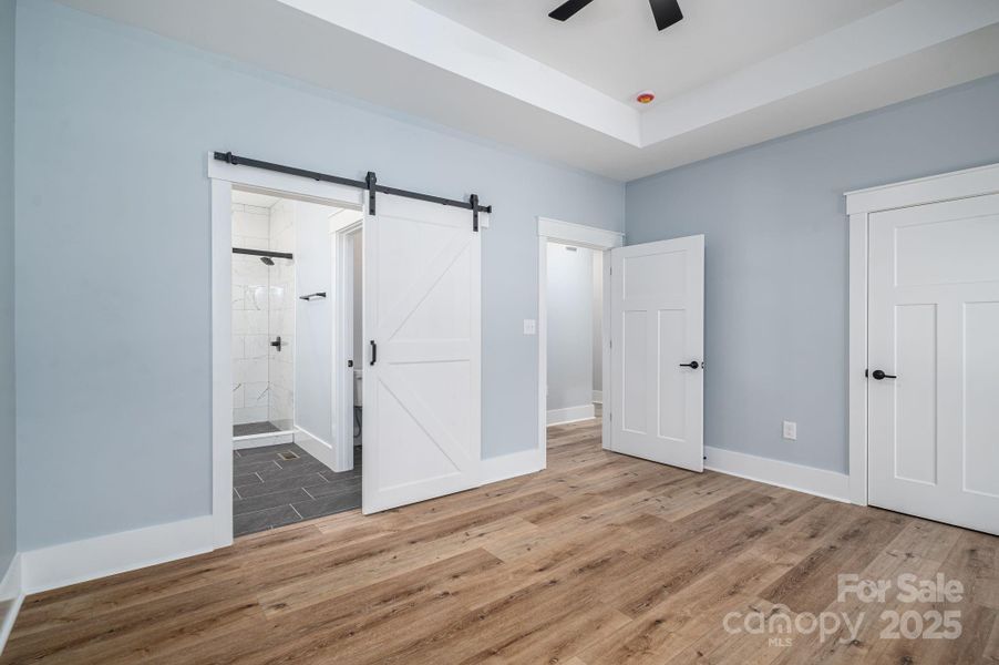 Spacious, unfurnished interior of a new home in , Maiden (Image 11).