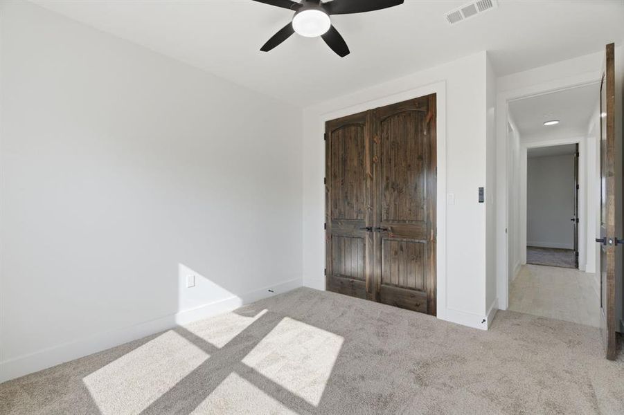 Spacious, unfurnished interior of a new home in , Joshua (Image 20).