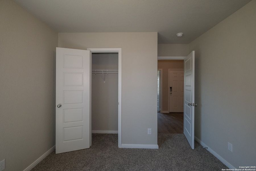 Spacious, unfurnished interior of a new home in Blue Ridge Ranch, San Antonio (Image 31). Spacious, unfurnished interior of a new home in Blue Ridge Ranch, San Antonio (Image 31).