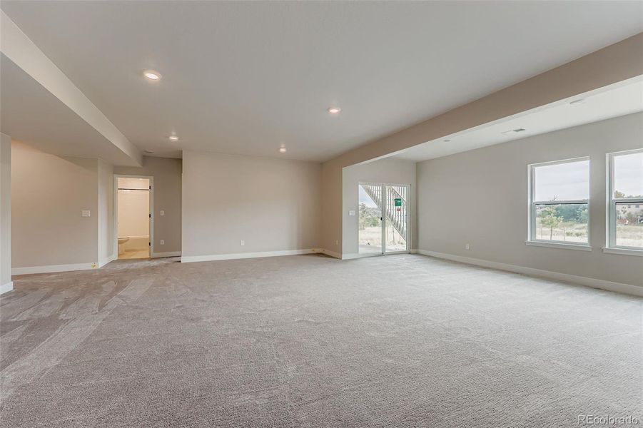 Spacious, unfurnished interior of a new home in Hillside at Castle Rock, Castle Rock (Image 17). Spacious, unfurnished interior of a new home in Hillside at Castle Rock, Castle Rock (Image 17).