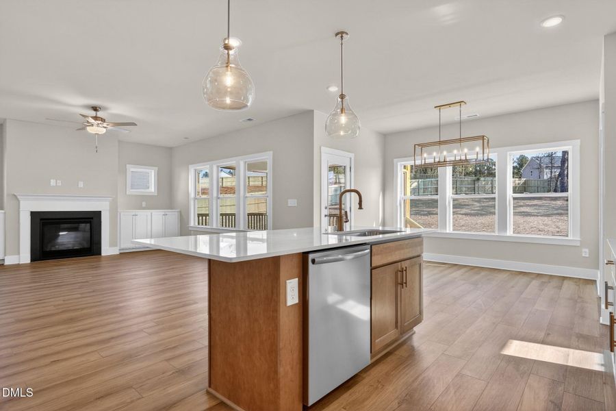 DC 125 Selma French Country-18 DC 125 Selma French Country-18