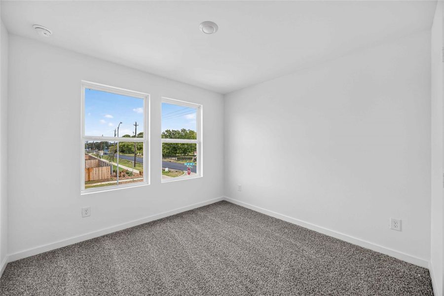 Spacious, unfurnished interior of a new home in City Gate, Houston (Image 27).