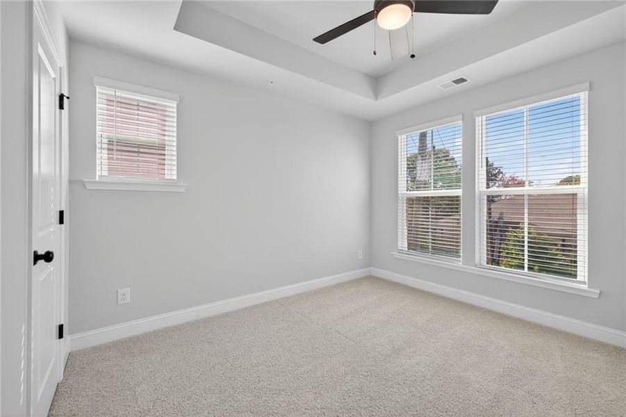 Spacious, unfurnished interior of a new home in 1871 Hollywood, Atlanta (Image 10).