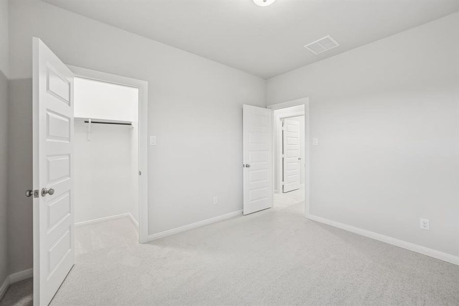 Spacious, unfurnished interior of a new home in Karis - Cottage Series, Crowley (Image 22).