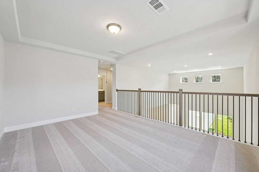 Spacious, unfurnished interior of a new home in Evergreen 40', Conroe (Image 44).