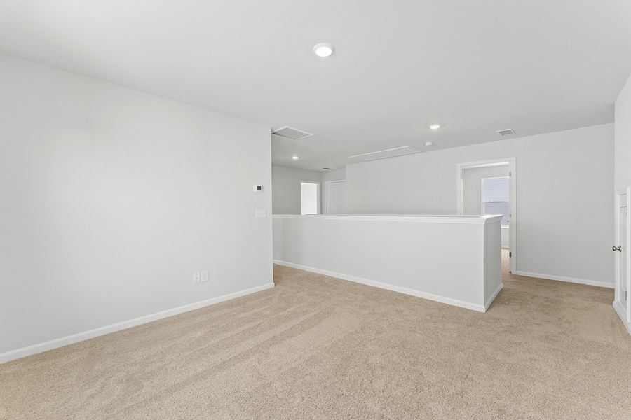 Spacious, unfurnished interior of a new home in Mayfair Village, Spartanburg (Image 20).