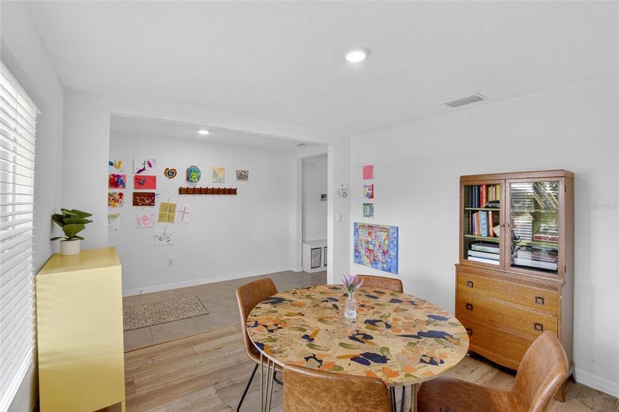 Furnished interior view inside a new home in River Park, Tampa (Image 29).