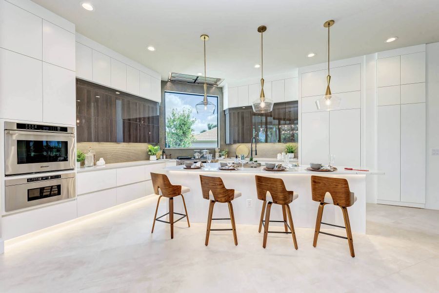 Representative furnished interior of a home built from the Turnberry II by Lee Wetherington Homes in Star Farms, Lakewood Ranch (Image 5).