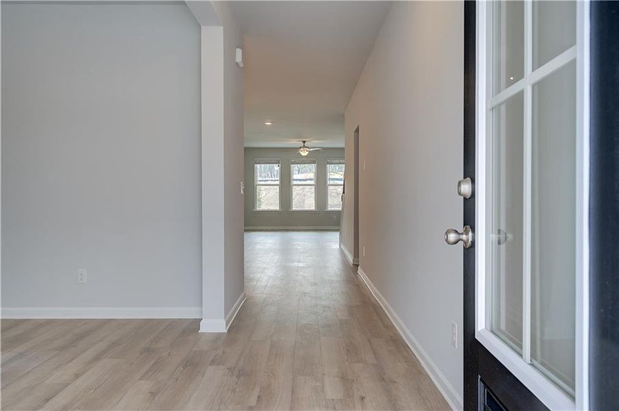 Spacious, unfurnished interior of a new home in Hamilton Lakes, Lawrenceville (Image 26).