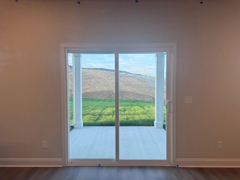 Spacious, unfurnished interior of a new home in Cades Bluff, Lebanon (Image 16).