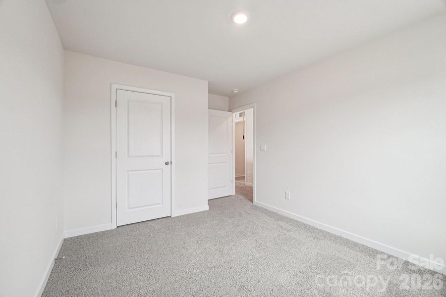 Spacious, unfurnished interior of a new home in Clark Creek Landing, Lincolnton (Image 16).