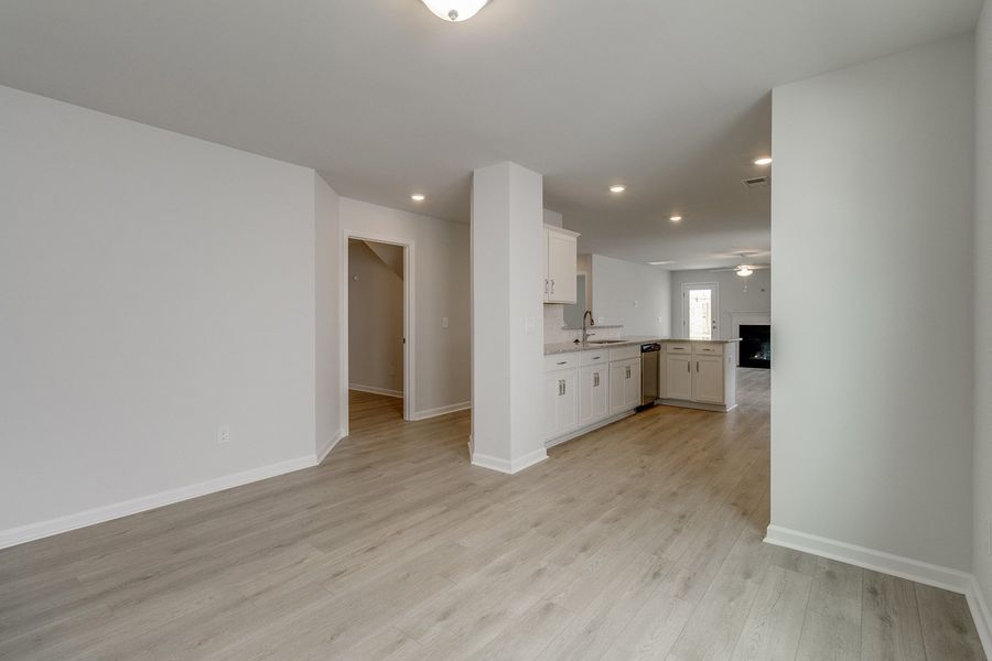 Spacious, unfurnished interior of a new home in Winston Point, Gilbert (Image 13). Spacious, unfurnished interior of a new home in Winston Point, Gilbert (Image 13).