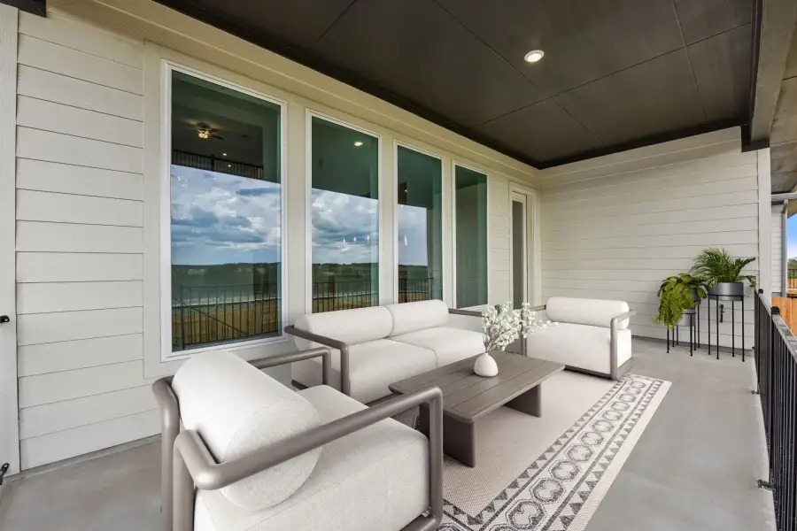 Representative exterior details of a home built from the Piedmont by Taylor Morrison in Eastwood, Manor (Image 3).