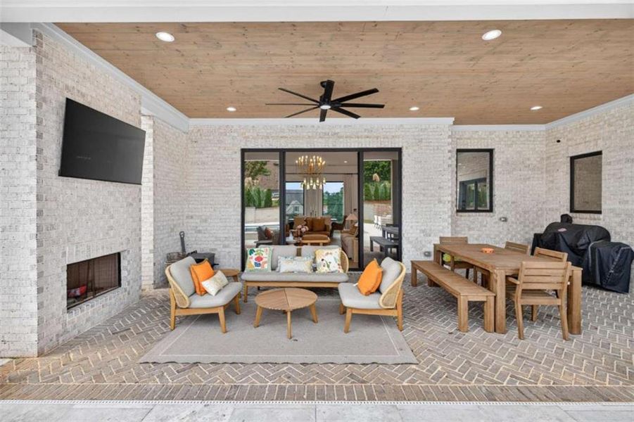 Exterior details and patio area of a home in , Hoschton (Image 3).