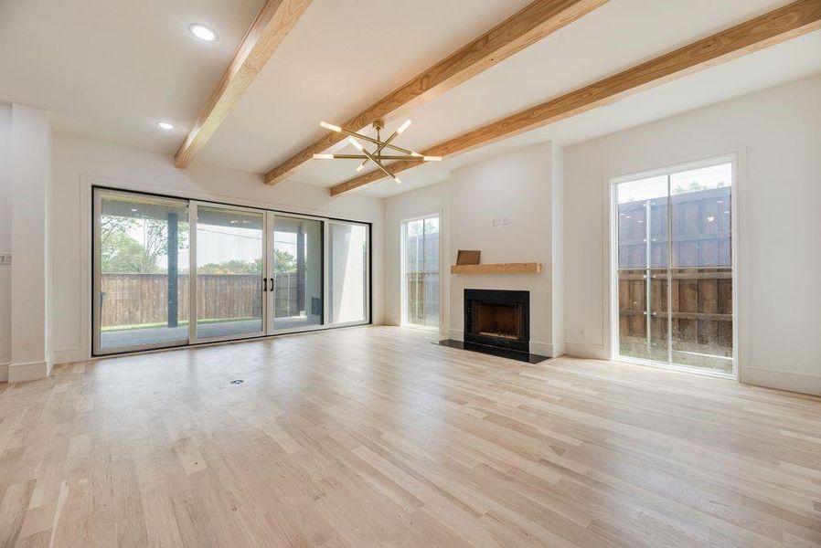 Spacious, unfurnished interior of a new home in , Dallas (Image 19).