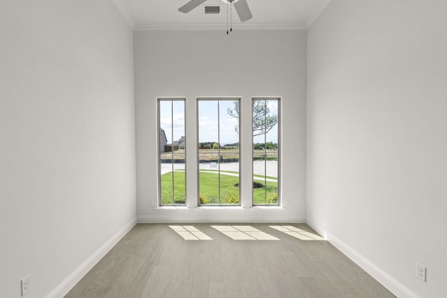 Spacious, unfurnished interior of a new home in Nelson Lake, Rockwall (Image 18).